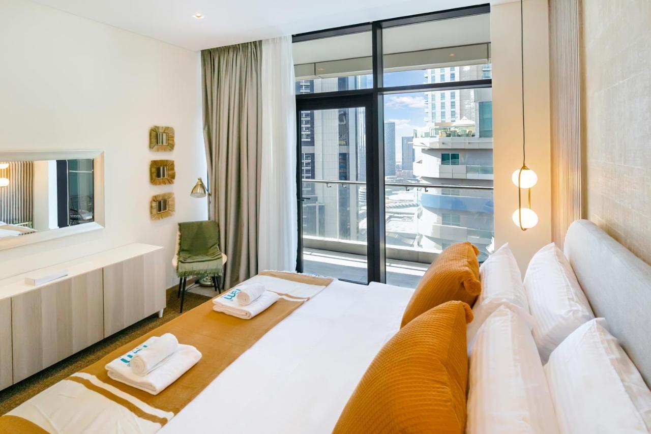 Fam Living - Rp Heights - 3 Mins Walk To Burj Khalifa & Dubai Mall Downtown Dubai Exterior foto