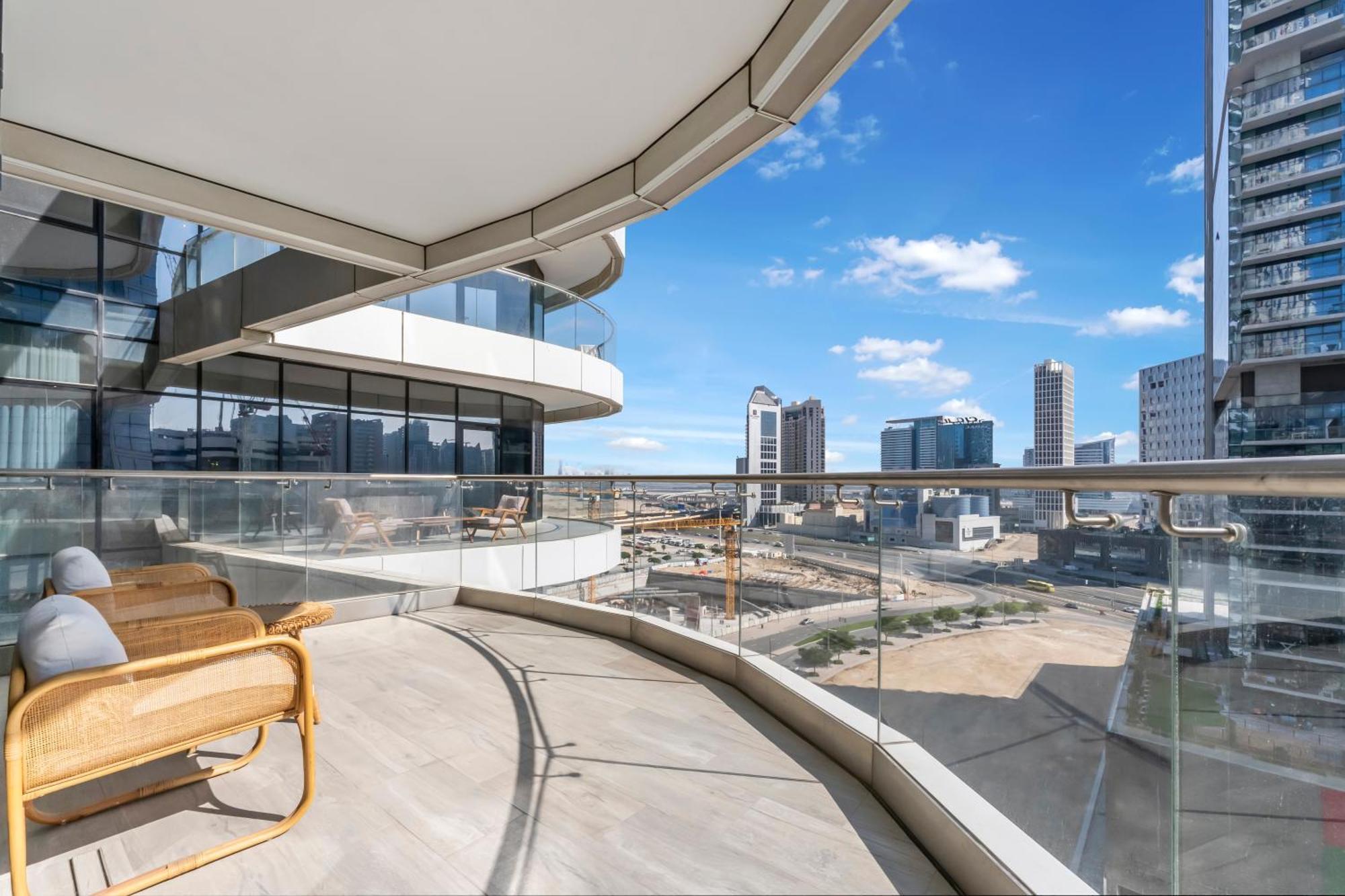 Fam Living - Rp Heights - 3 Mins Walk To Burj Khalifa & Dubai Mall Downtown Dubai Exterior foto