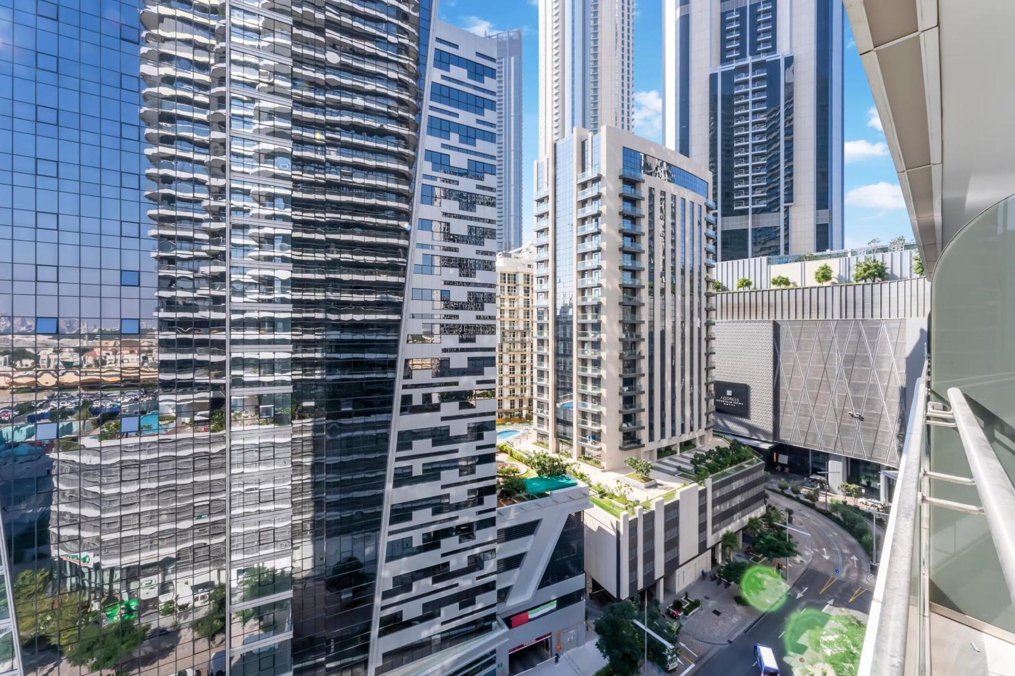 Fam Living - Rp Heights - 3 Mins Walk To Burj Khalifa & Dubai Mall Downtown Dubai Exterior foto